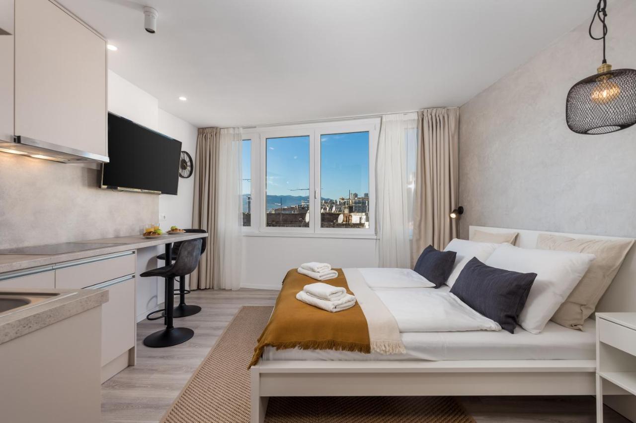 Apartments Penkala Риека Экстерьер фото