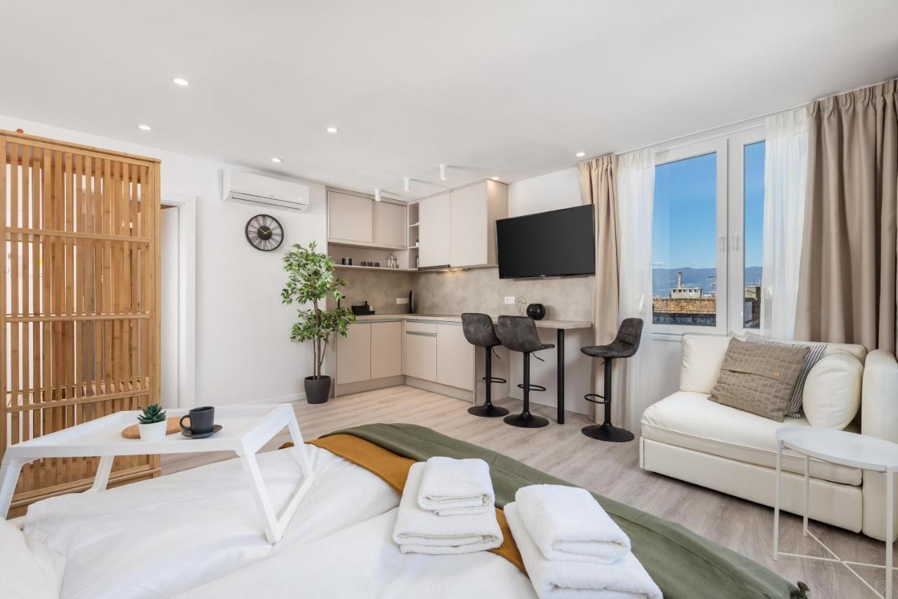 Apartments Penkala Риека Экстерьер фото