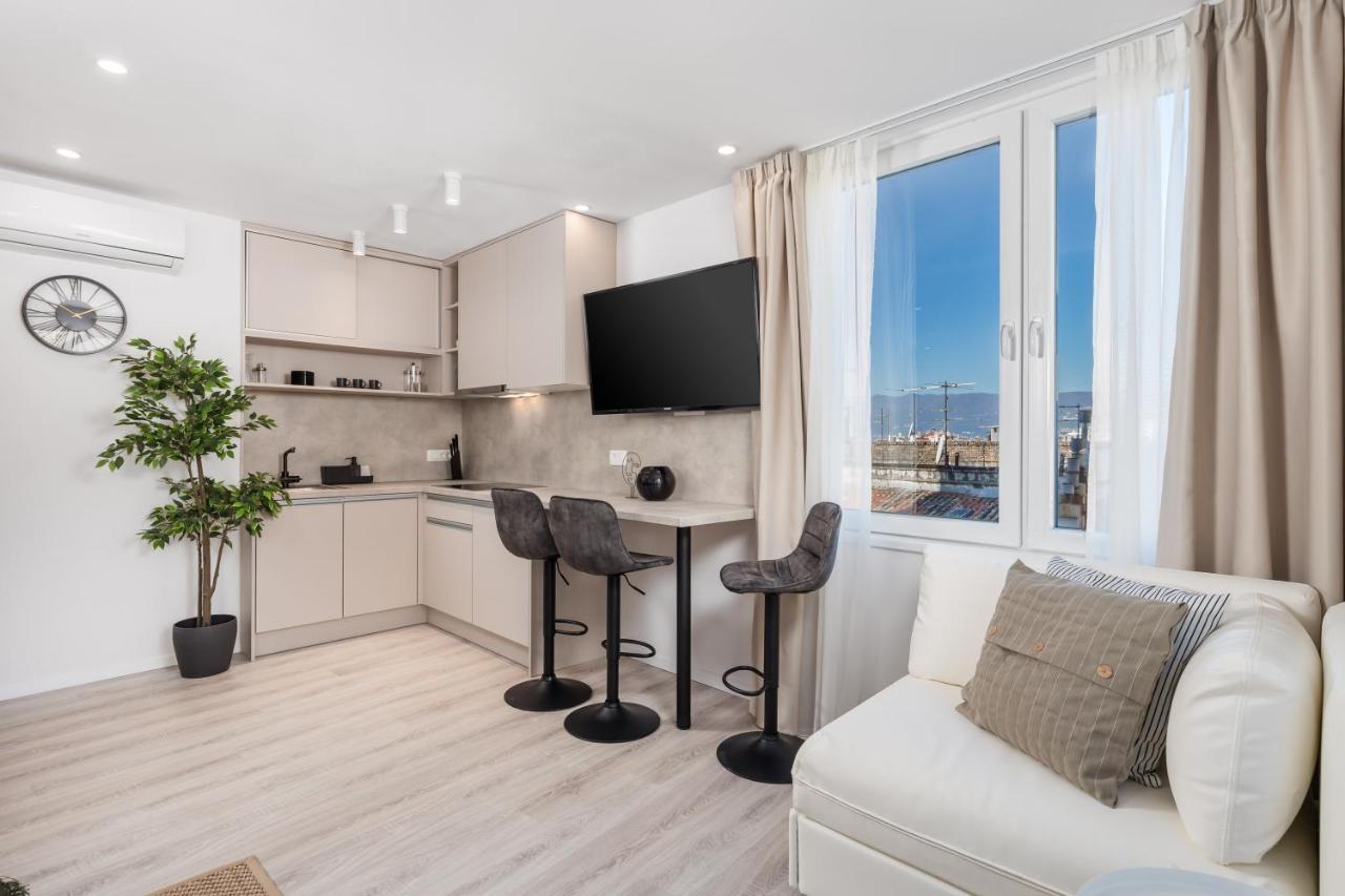 Apartments Penkala Риека Экстерьер фото