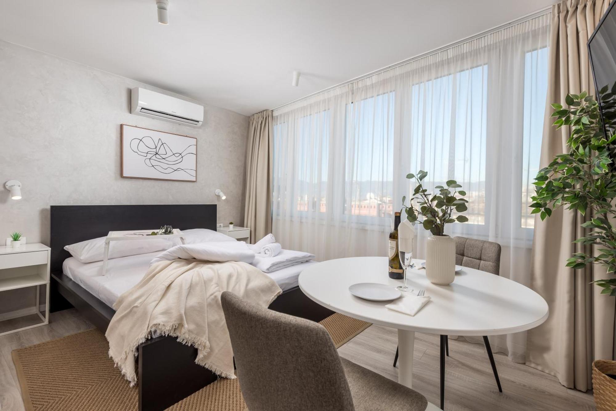 Apartments Penkala Риека Экстерьер фото